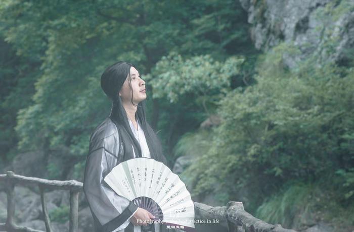 七十岁的老皇帝怕二十岁的爱妃守不住寡,将其赐死,背后另有隐情