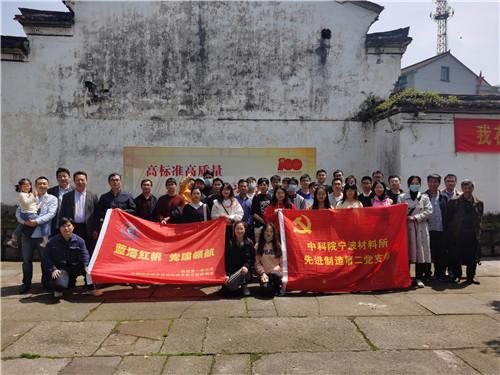 多汗症的发病年龄和性别分布如何？