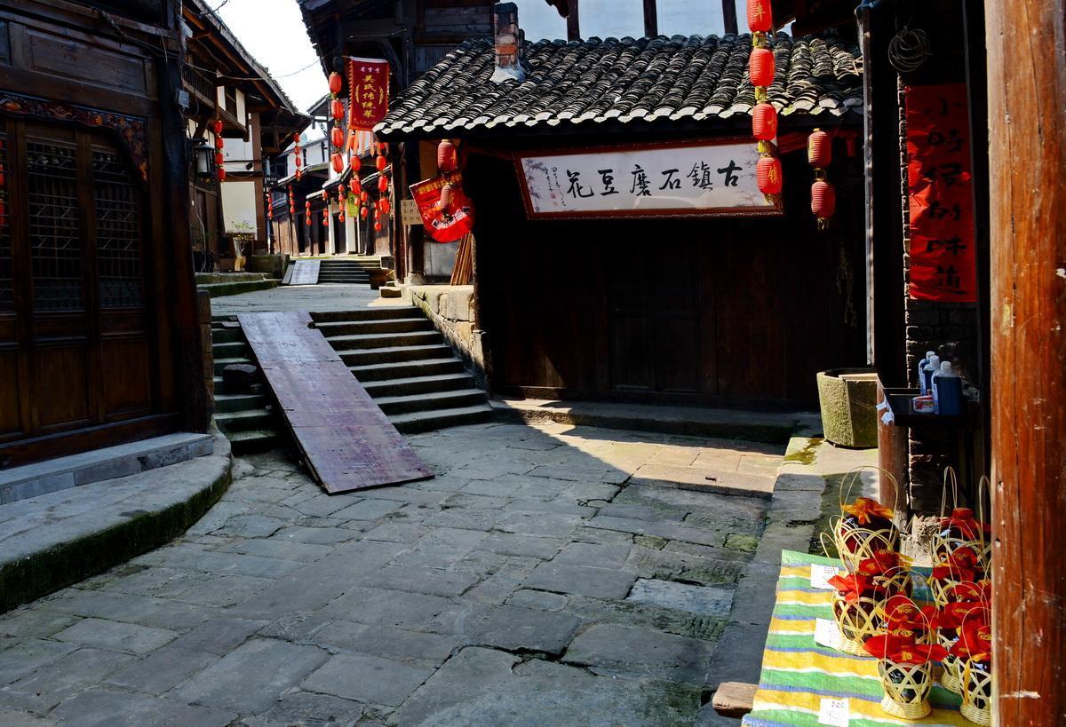 逃离拇指山地