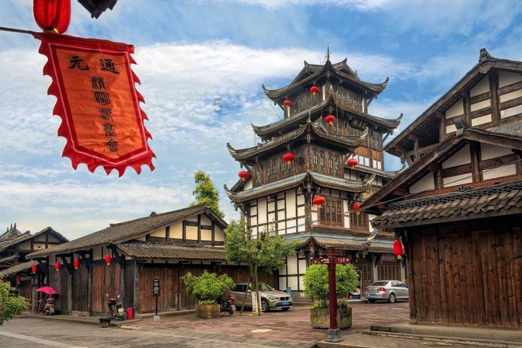 赫内斯：得知贝肯鲍尔离世时说不出话，后辈有义务传承他的精神