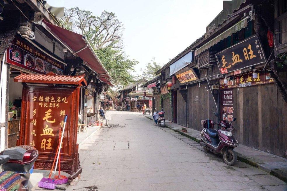 跟女朋友说所有女人都要生孩子，为什么她会生气？游戏画面