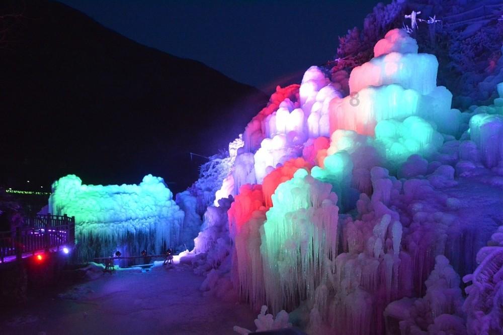 “十四冬”单板滑雪平行大回转青年组男子比赛 内蒙古代表队斩获一金一铜